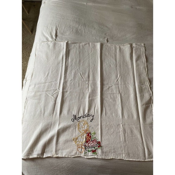 Vtg Embroidered Tea Towel Linen Duck Monday Day of the Week Laundry Day Washing - Picture 5 of 8